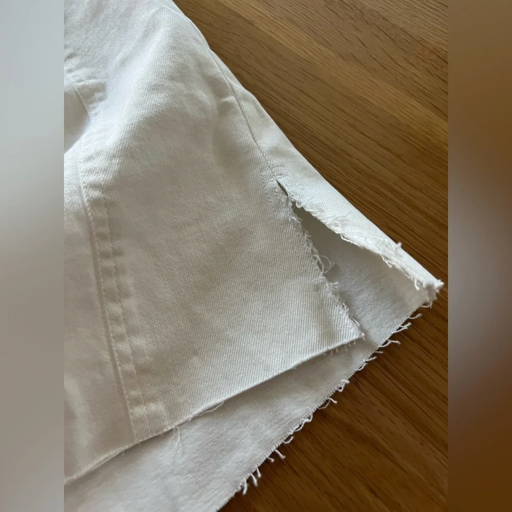 Derek Lam | NWOT Von Frayed Denim Bermuda‎ Shorts